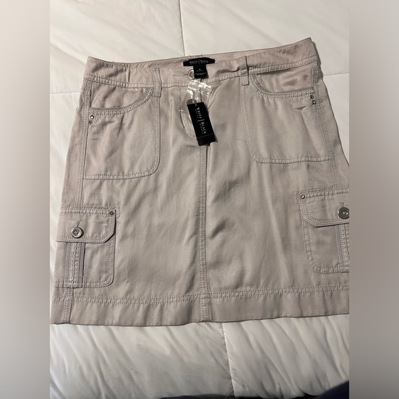 White House Black Market Dresses & Skirts - NWT WHITE HOUSE BLACK MARKET MINI SKIRT